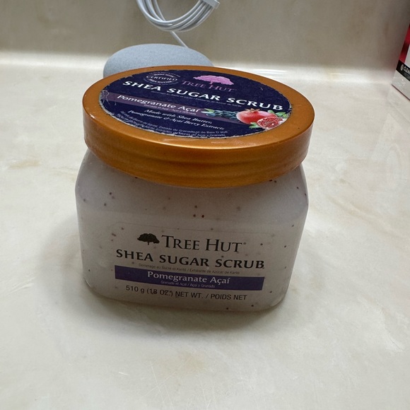 discontinued pomegranate açaí tree hut scrub - Picture 2 of 2